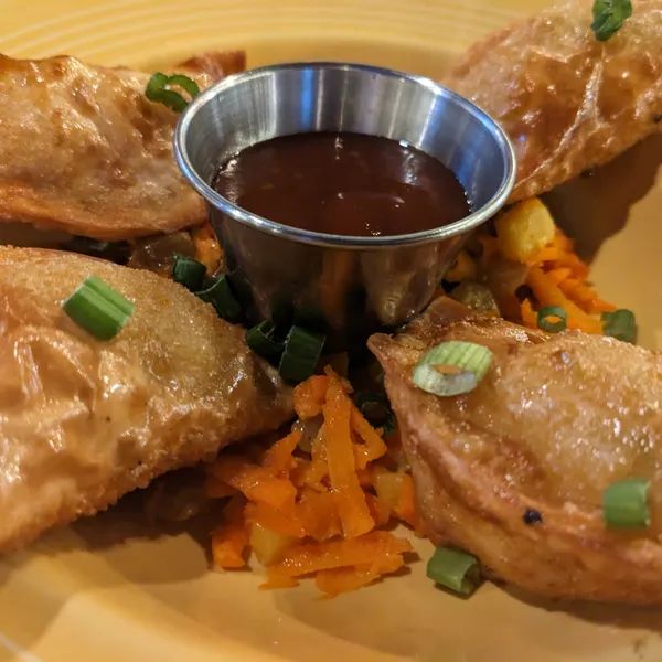 Duck rangoons