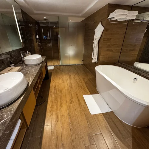 Kuantan Regency Room