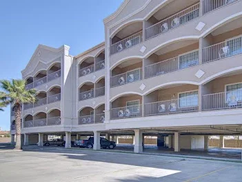 Spark by Hilton Galveston