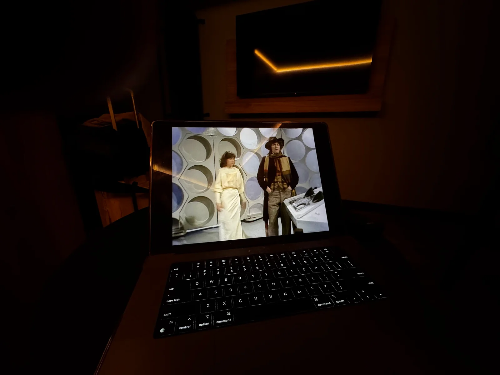 Watching classic Doctor Who's Pyramids of Mars in my London hotel.