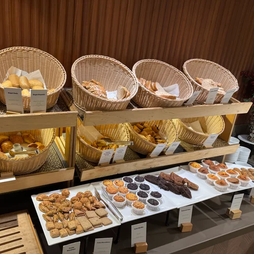 Hilton DoubleTree Breakfast